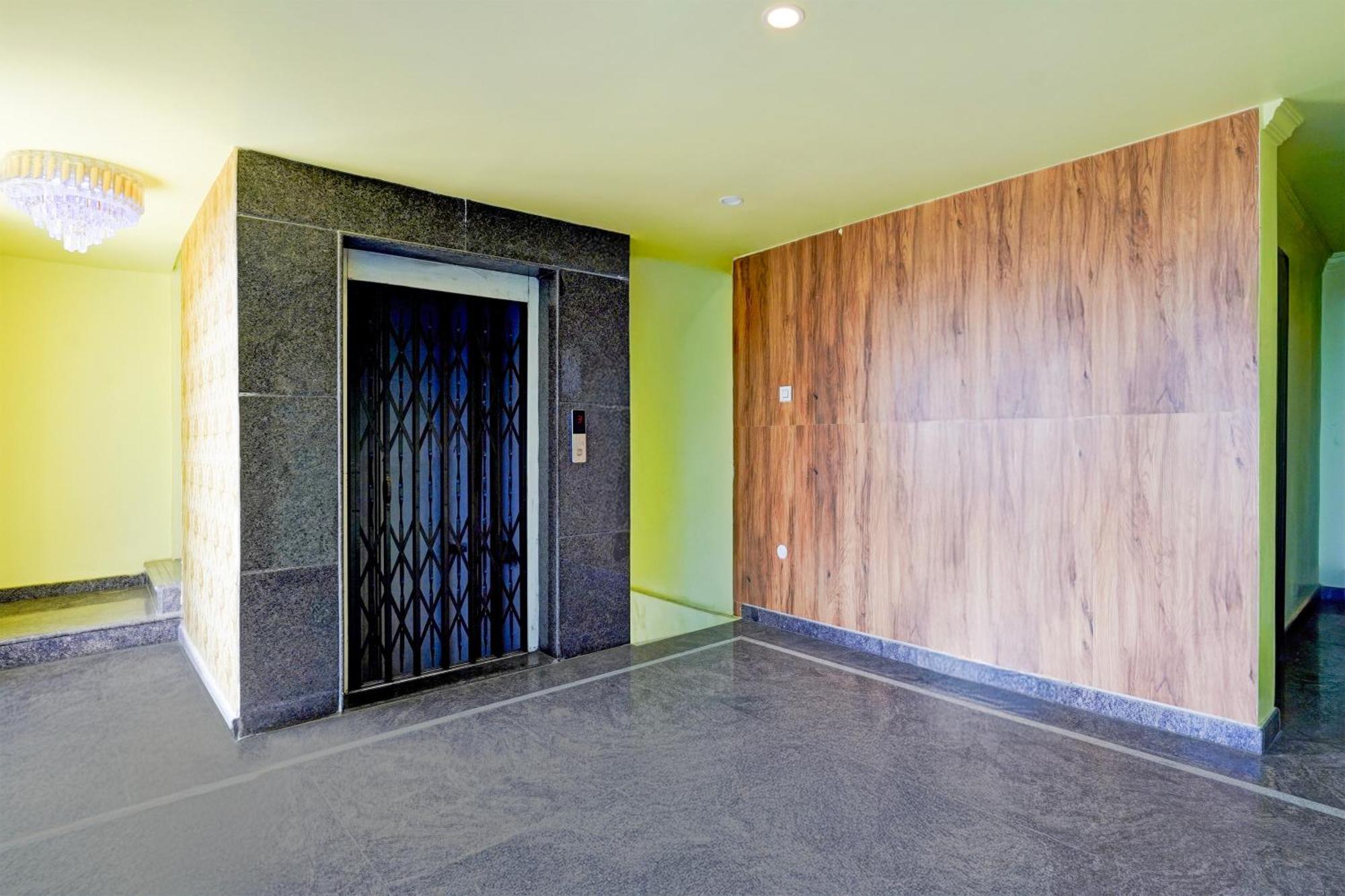 Hotel O Sr Residency Tirupati Bagian luar foto